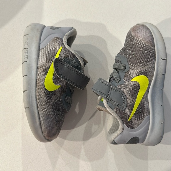 Nike Other - Toddler Nike sneakers size 5